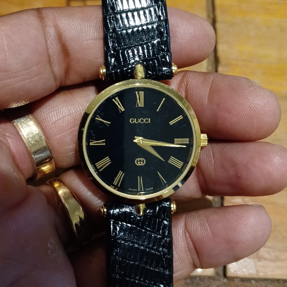 Unisex Gucci Stack Swiss Watch Never Worn